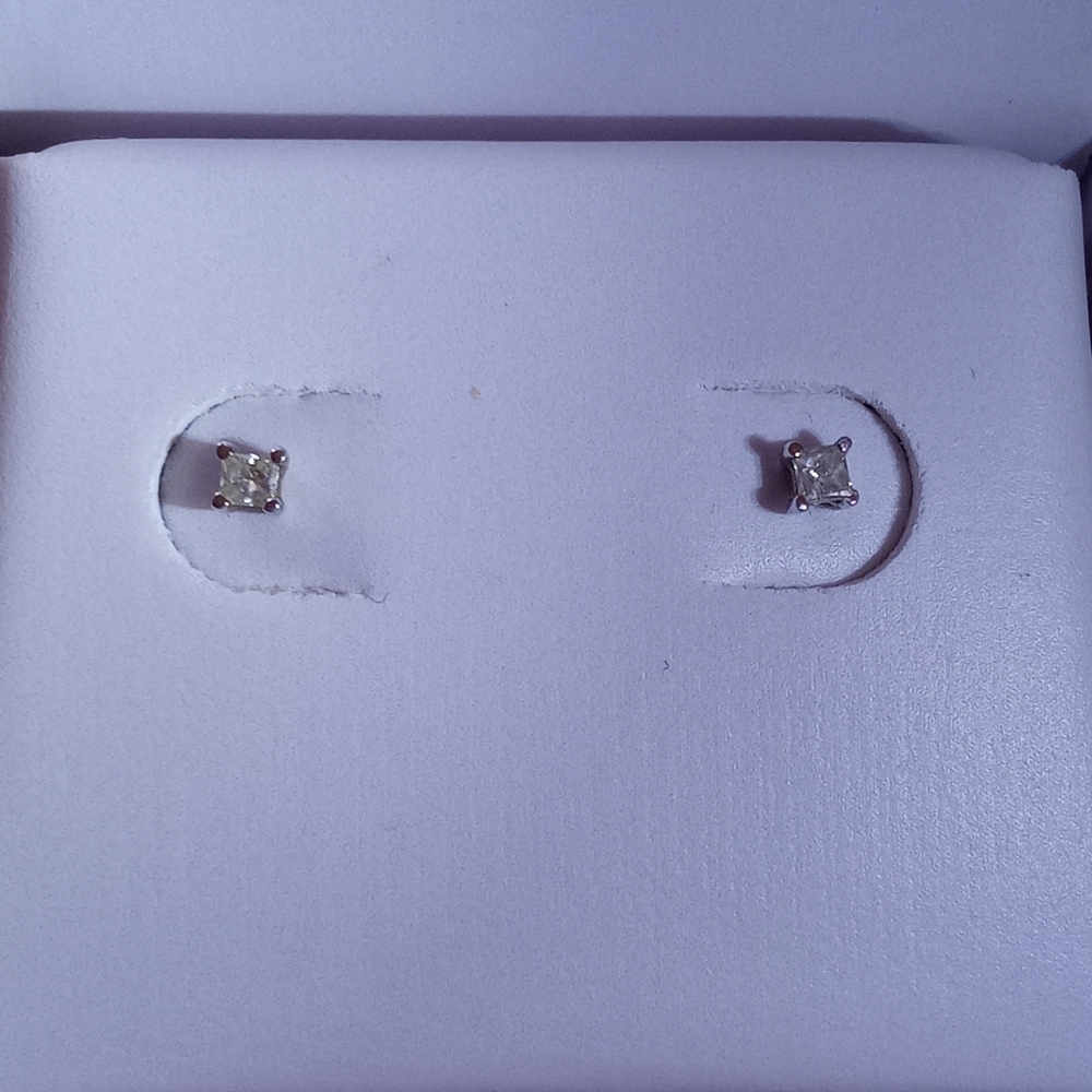 Helzberg Princess Cut Diamond Earrings Stamped 10k